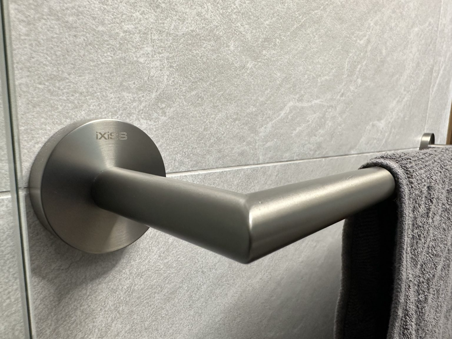 iXiSS Toilet Bowl Review